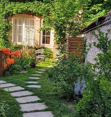 Appartement De Charme Au Coeur De Nevers Exteriér fotografie